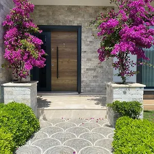 https://villa-kalinda-close-to-dalaman-airport.turkeyfethiyehotels.com